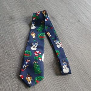 The Save The Children Collection Festive Silk Tie with Holiday Print NWOT